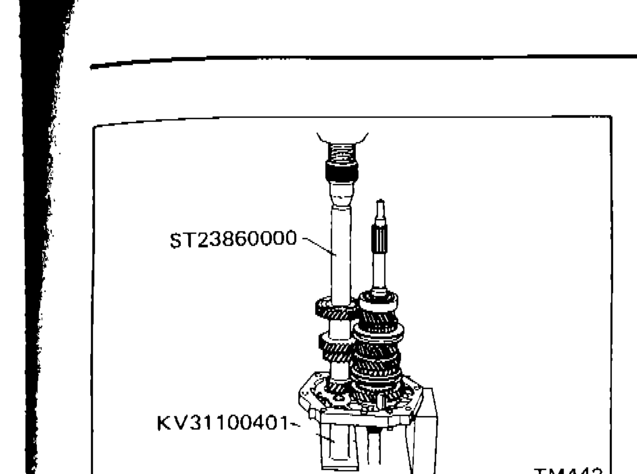 Pressing counter drive gear with main drive gear using tools ST23860000 and KV31100401